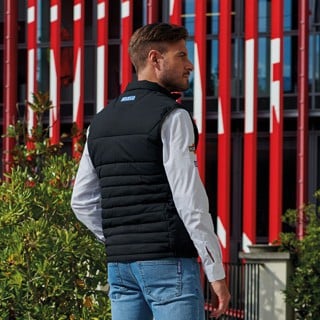 Teamwear & Sportswear